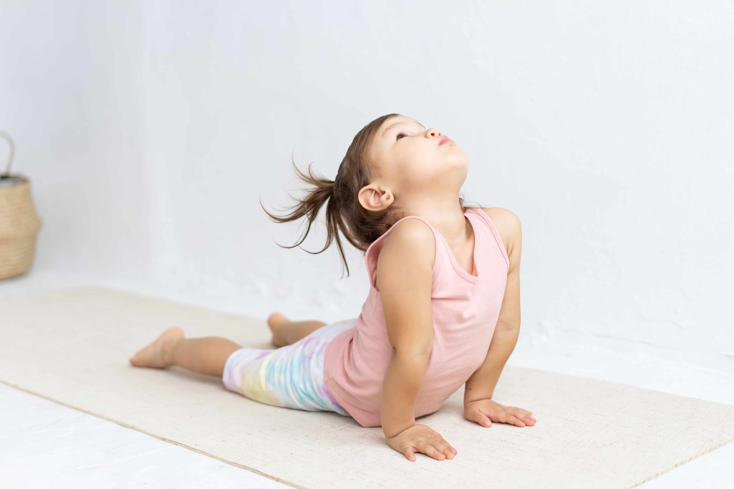 yoga enfant posture cobra